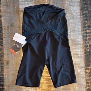 NWT Isabel by Ingrid & Isabel Maternity Bike Shorts Size XS Black